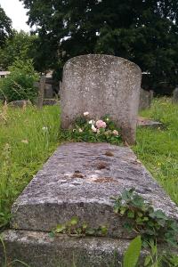 Fanny-Parks-grave-with-flowers